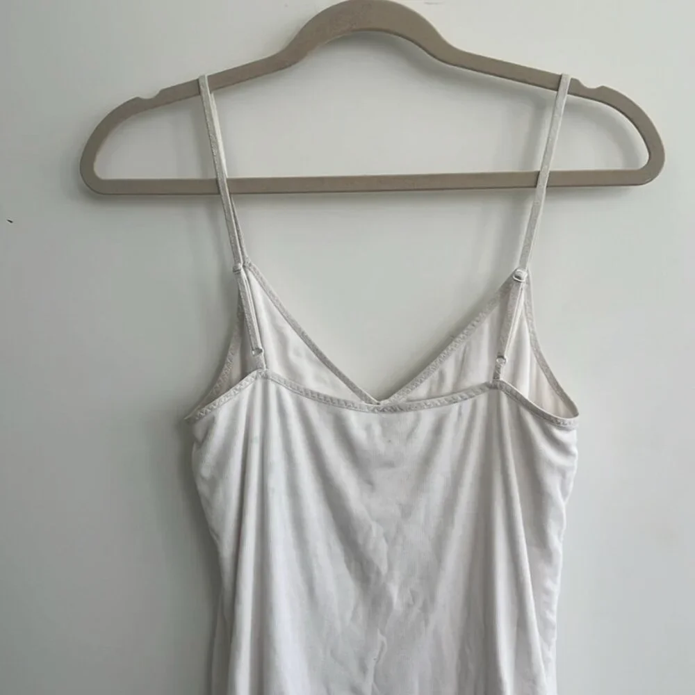Aritzia Sunday Best Tank Top White, Size L - Picture 4 of 4
